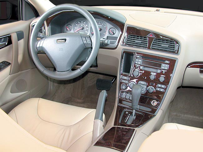 Volvo S60 With Oem  Wood Dash Kit by B&I